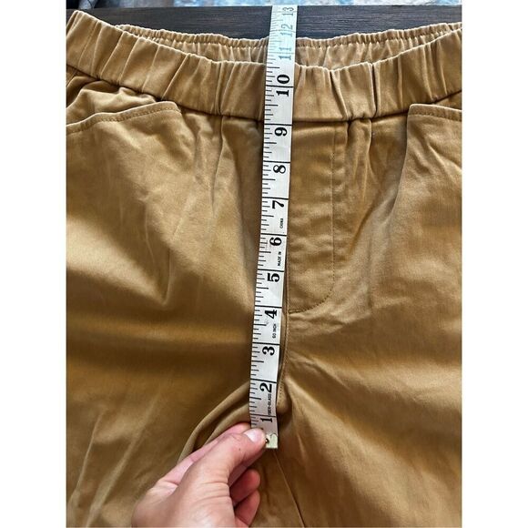 Lands’ End Khaki Tan Pull On Pants Size 8 Classic Neutral Minimalist Essential - Picture 13 of 15